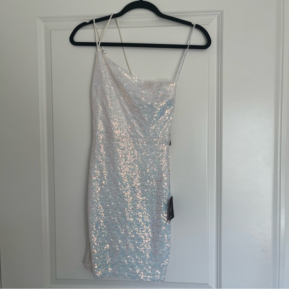 Iridescent sequin one shoulder mini dress by Lulus - Picture 3 of 7